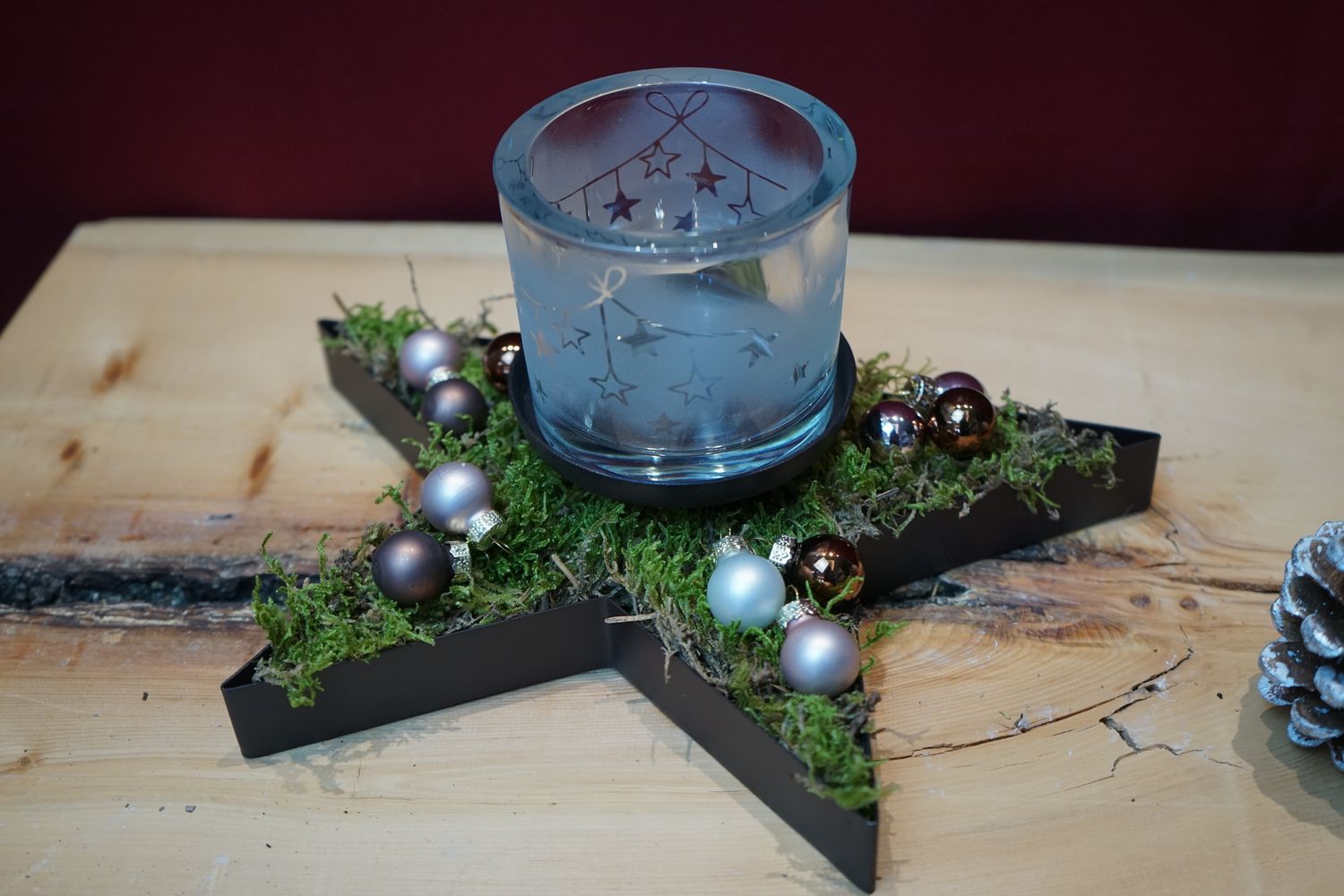 Metallstern mit Teelicht