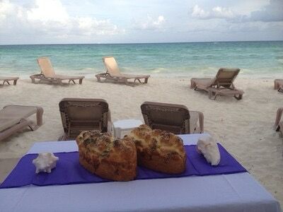 Shabbat community meals at Chabad Playa 