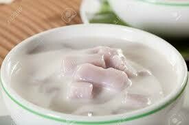 D4. Taro au lait de coco/ 
Thai glutinous rice balls in coconut milk