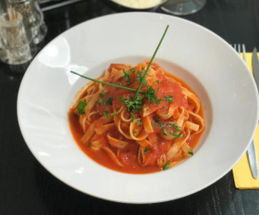 Tagliatelles à la napolitaine