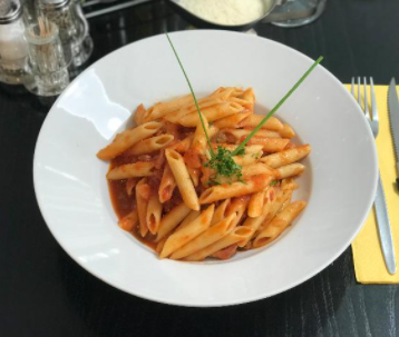 Penne à l&#39;amatricana