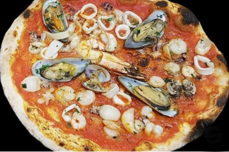 41.Pizza Marina