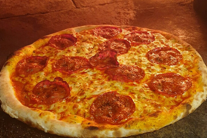 Pizza Salame