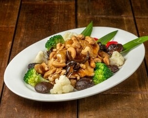 POULET NOIX DE CAJOUX