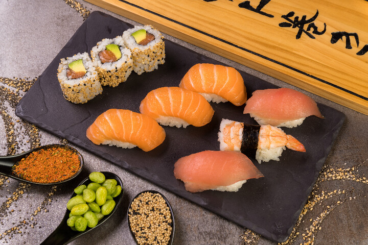 S4. Lunch:  Maki/Sushi/Saumon/Gourmand