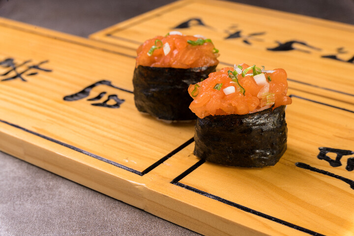 D15. Tartare saumon oignons