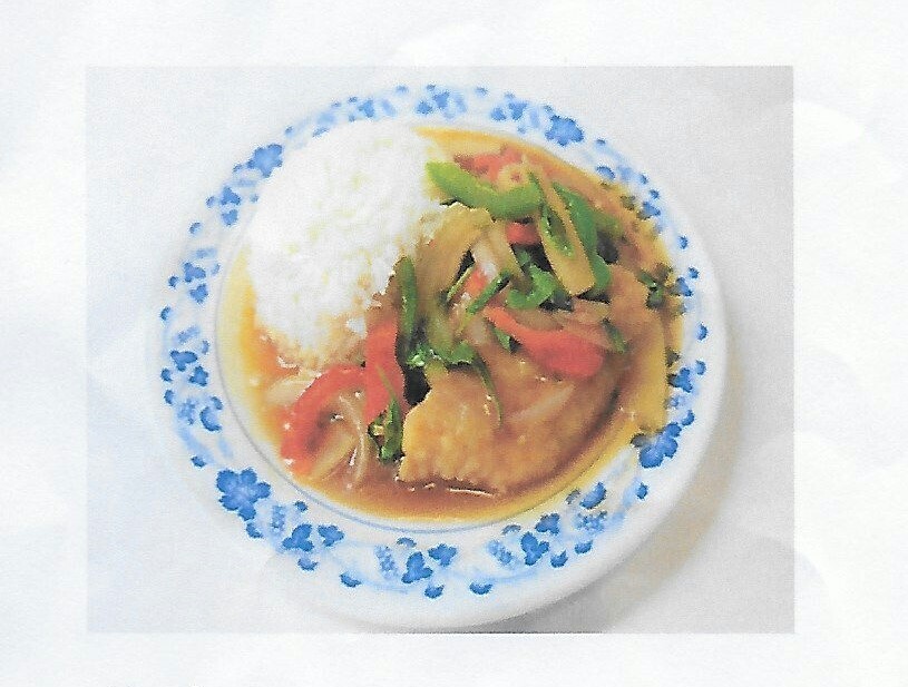 46. Riz avec poisson à la sauce aigre-piquante
Rice with fried flsh with hot and sour sauce