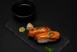 Nigiris grilled salmon