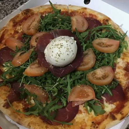 33.Pizza MISS ITALIA