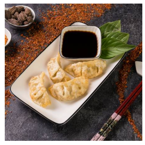 14 Gyoza frits ( Poulet et légumes ) 炸饺子