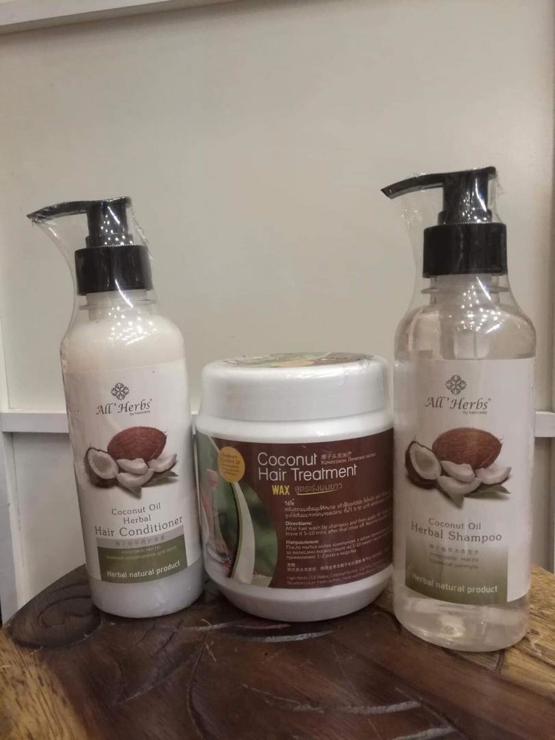 Coconut sets: shampoo, oil and wax