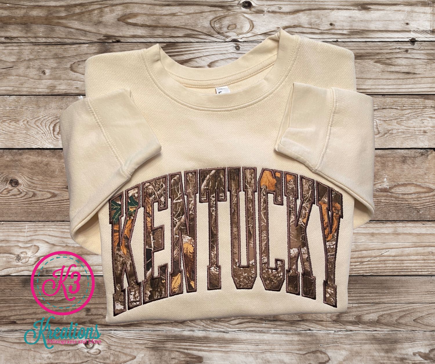 Adult Camo Kentucky Applique Fleece Crewneck Sweatshirt
