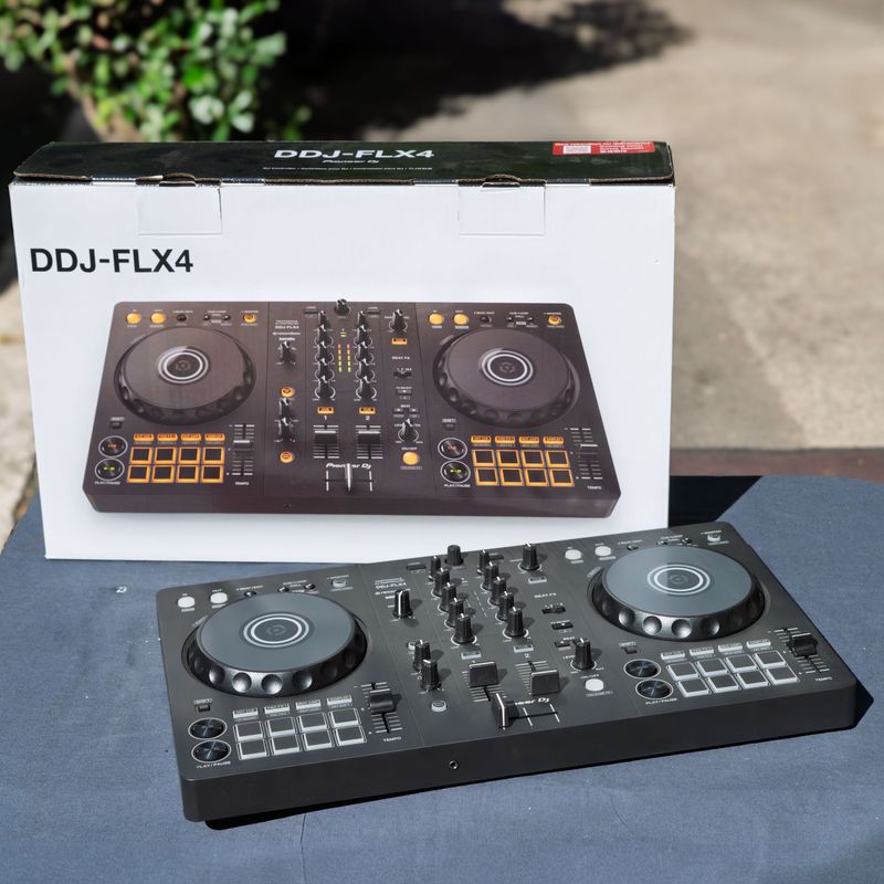 DDJ- FLX4