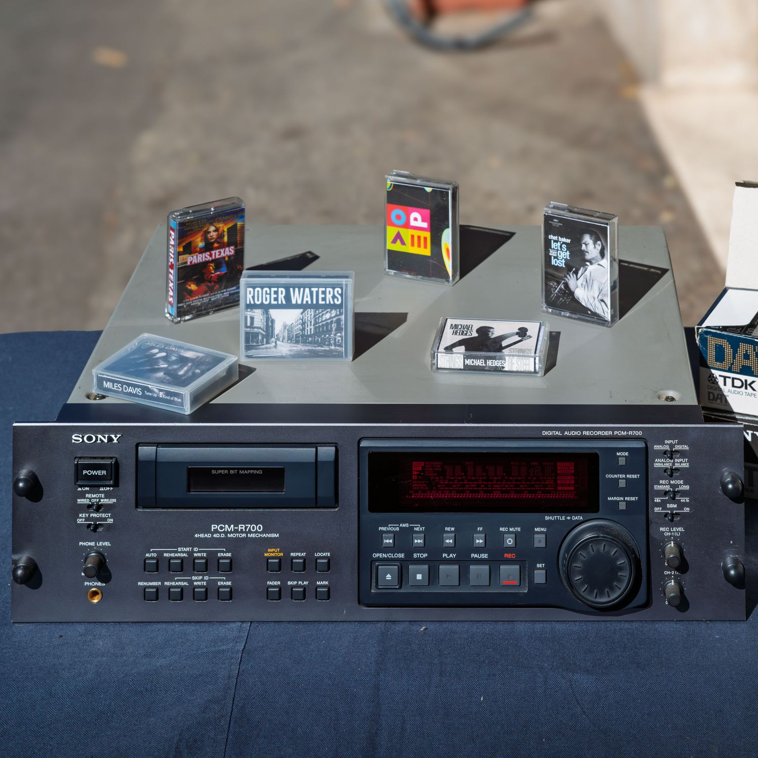 SONY PCM-R700