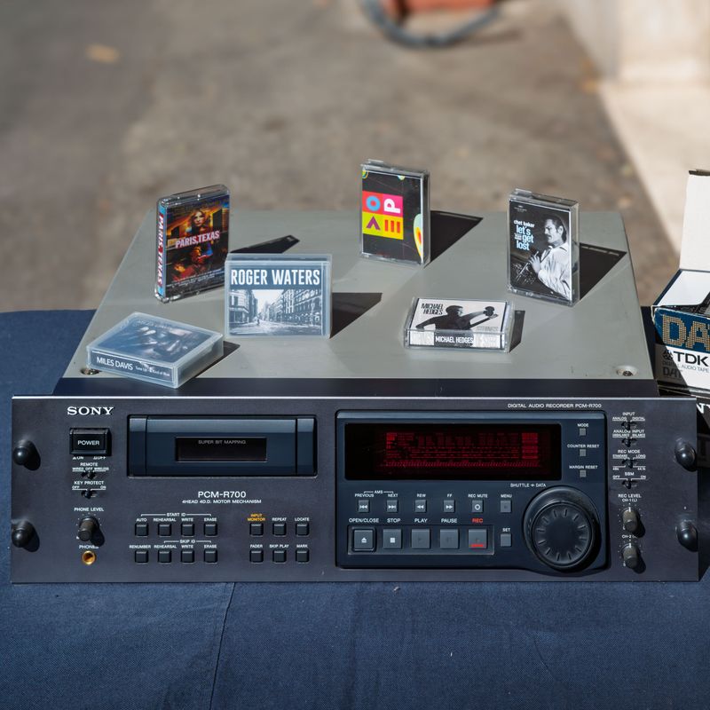 SONY PCM-R700