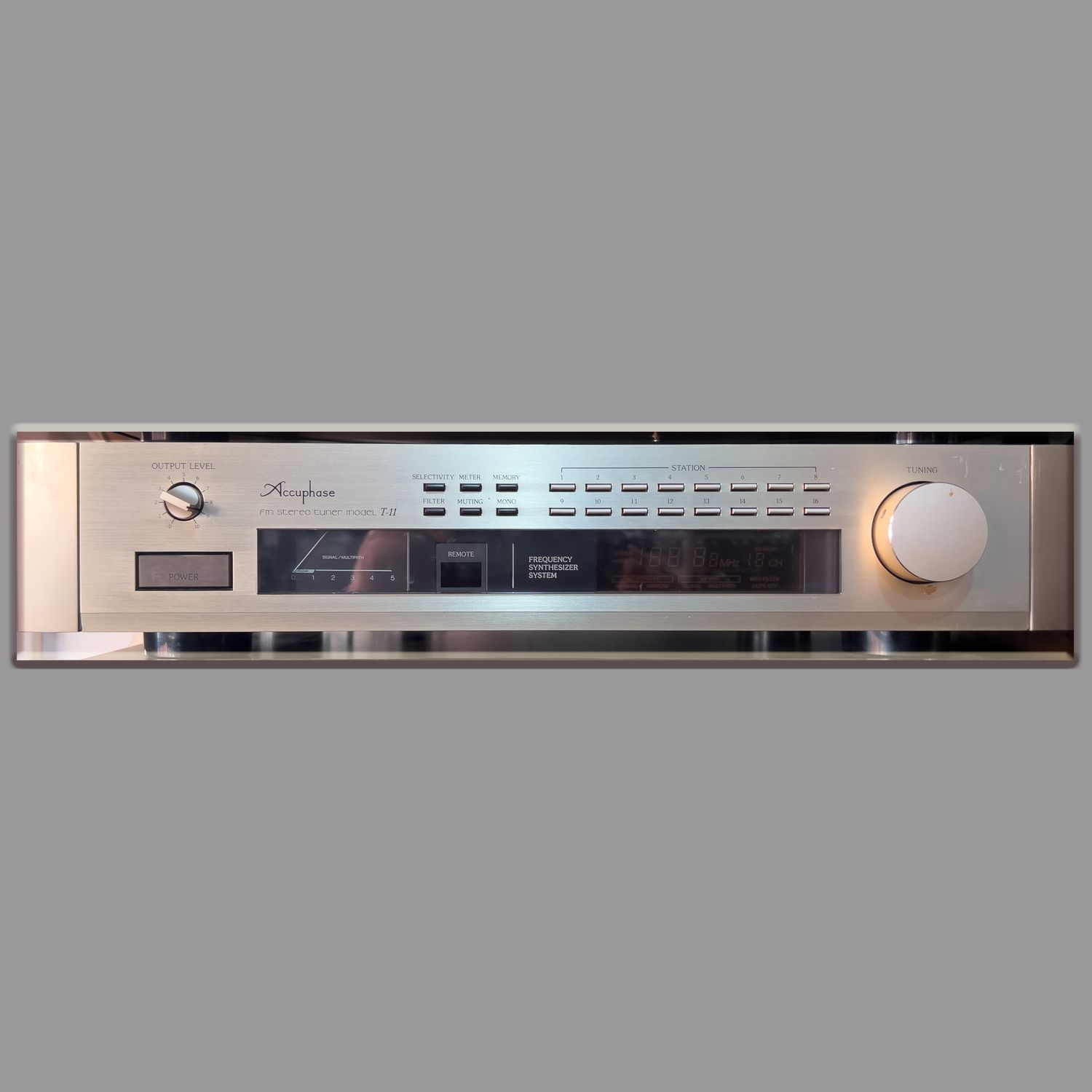 ACCUPHASE T-11