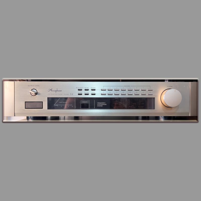 ACCUPHASE T-11