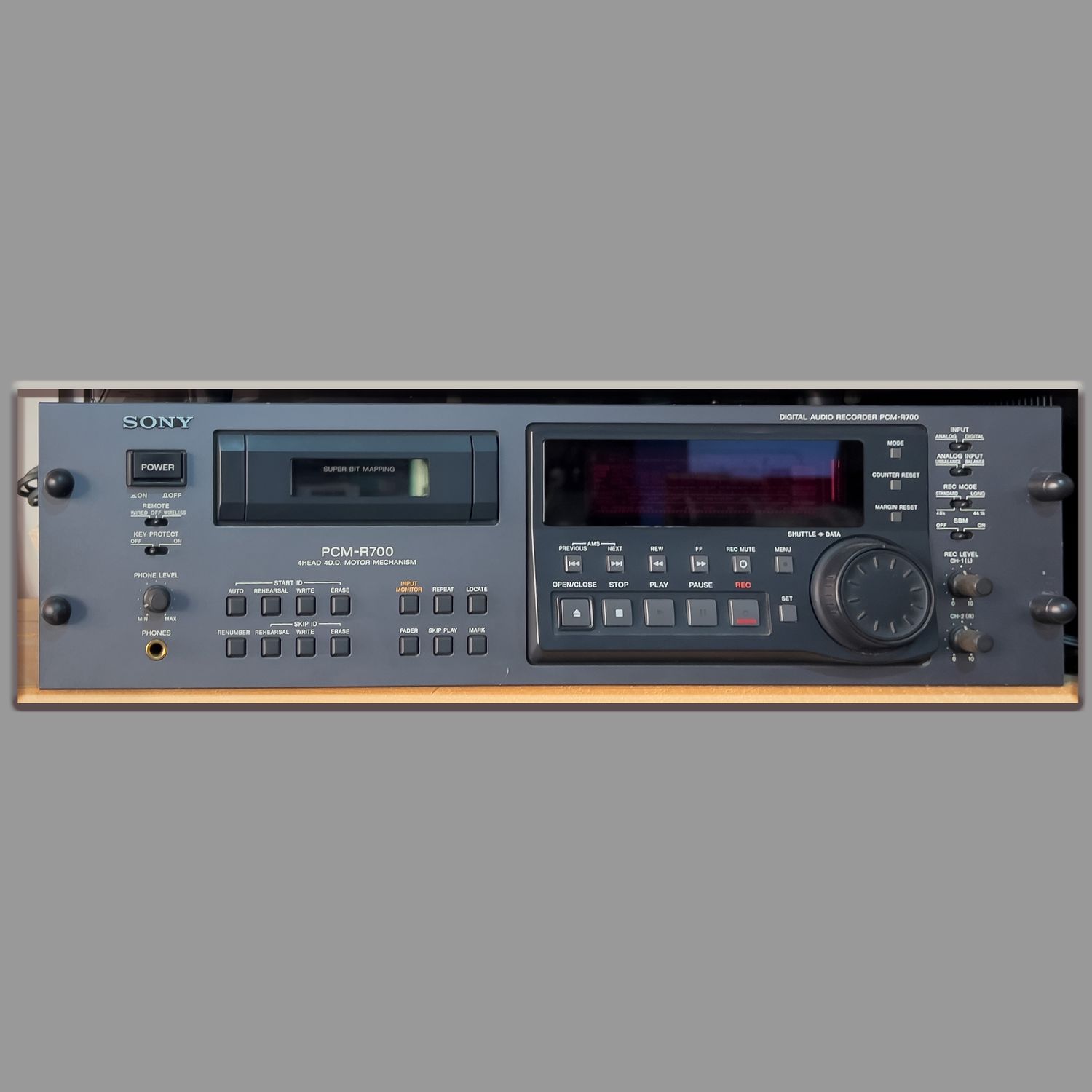 SONY PCM-R700
