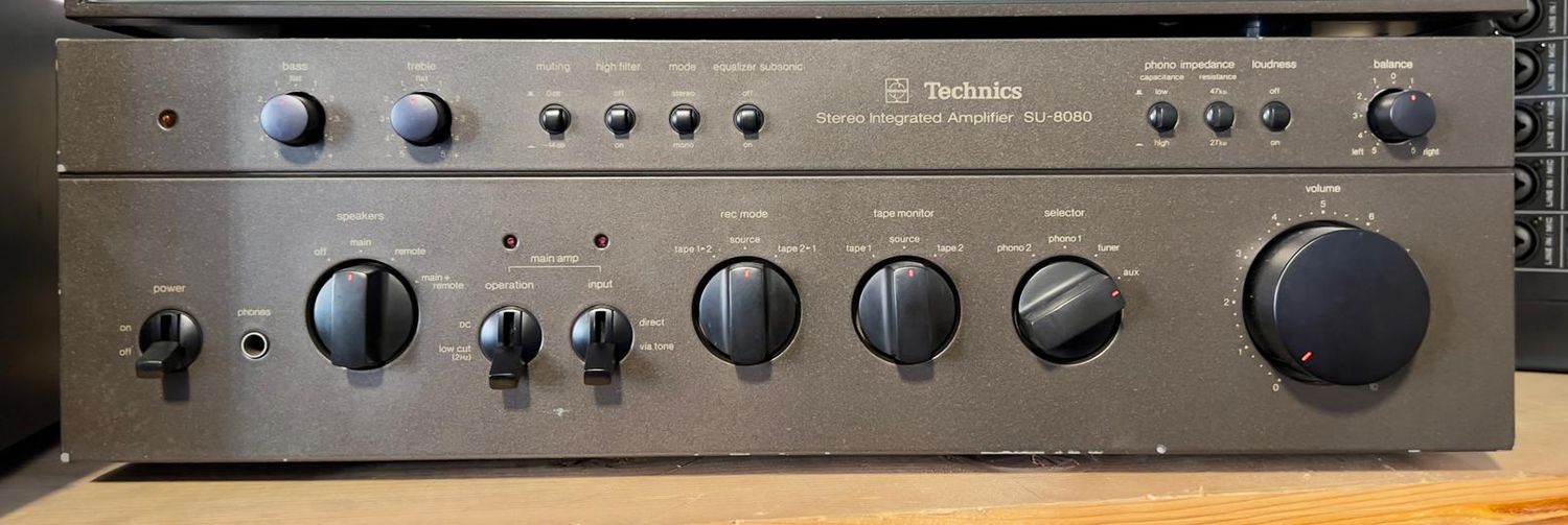 thecnics SU 8080