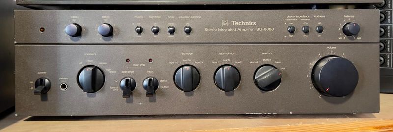 thecnics SU 8080