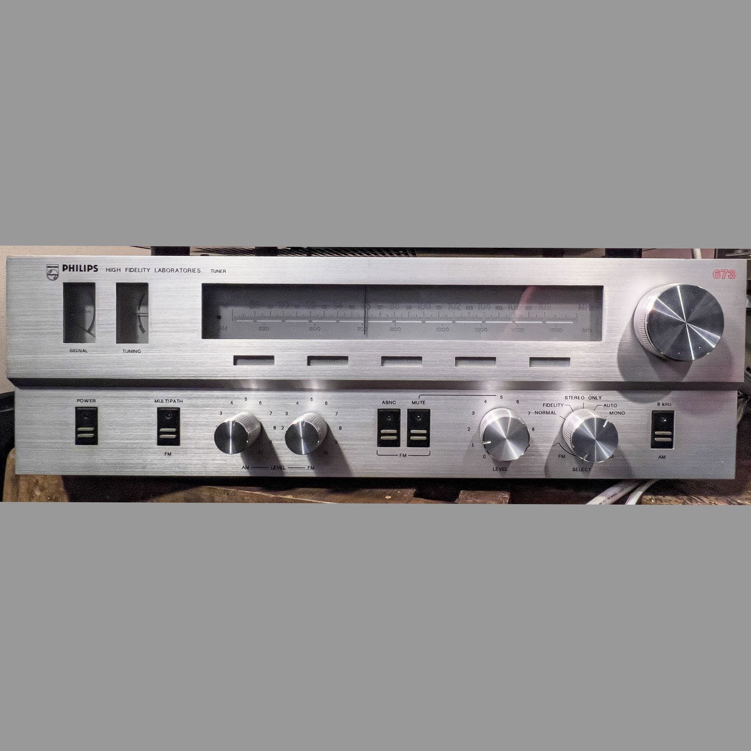 PHILIPS 673