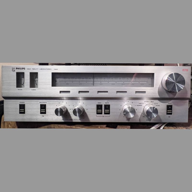 PHILIPS 673