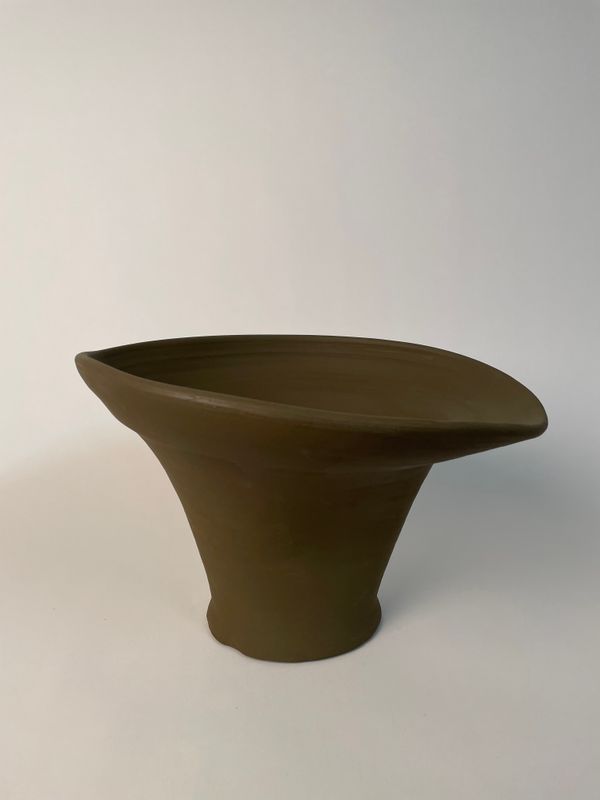 OvOdem Skulpturvase – Handgefertigt, Drehbank, H 15–34 cm