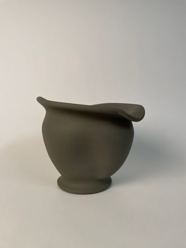OvOdem Skulpturvase – Handgefertigte Design-Vase aus Keramik