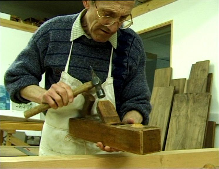 ALAN PETERS FURNITURE AWARD 2026 ENTRY FEE.