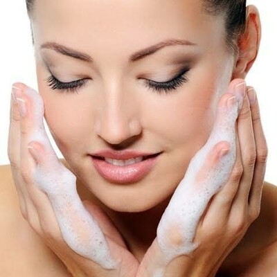 Natural Facial Cleansers