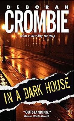 In a Dark House (Duncan Kincaid/Gemma James Novels)