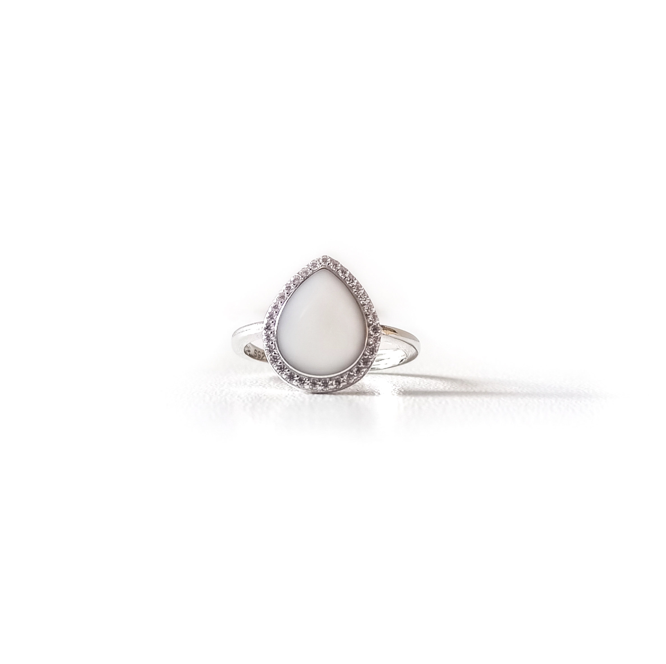 Halo drop shaped breast milk ring