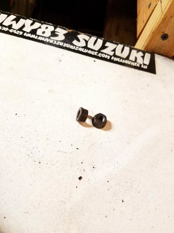 Piston rod nuts