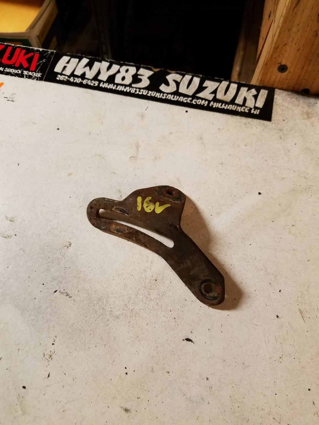 16V Upper alternator bracket