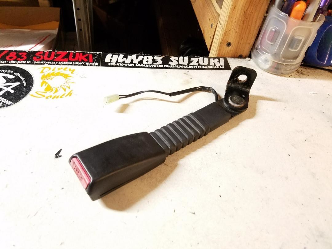 Seat belt buckle 89-95 DRIVER