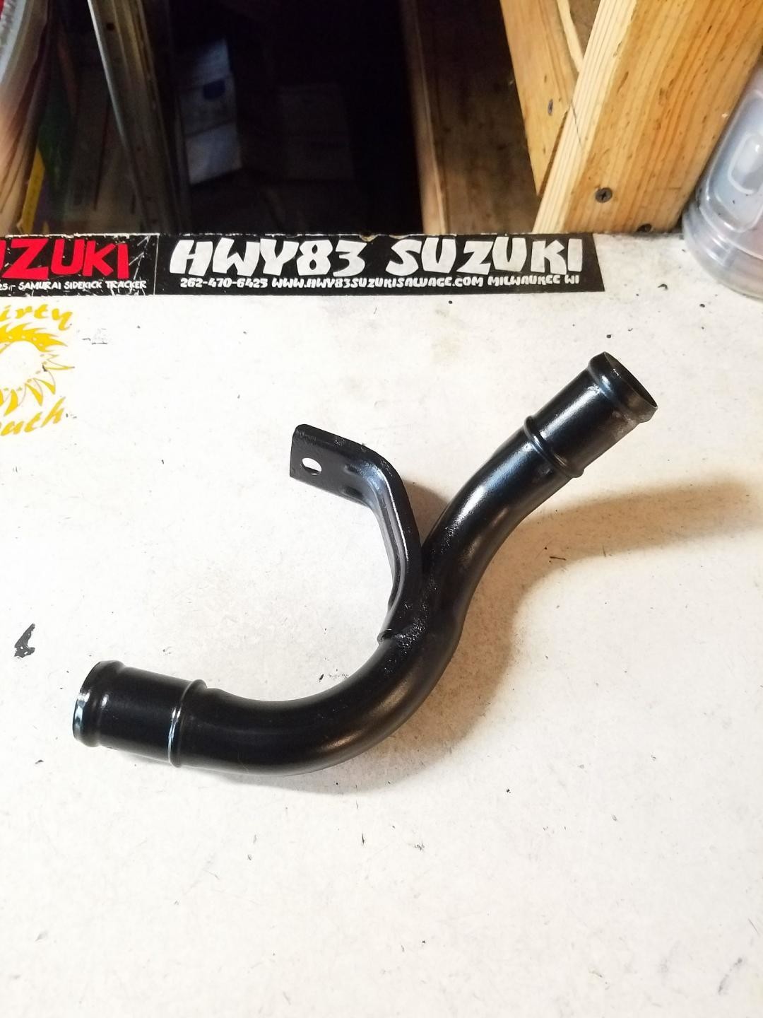 Lower coolant tube