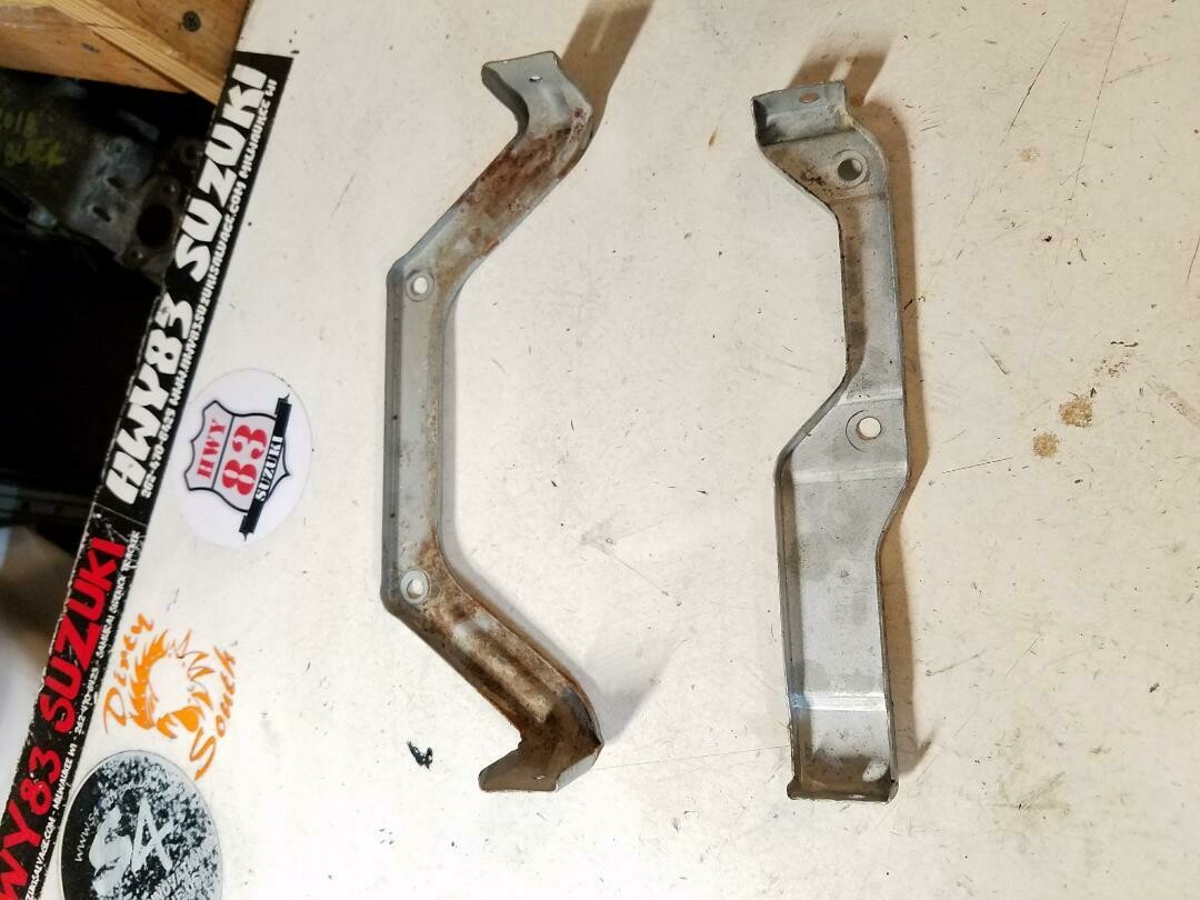 Transmission shifter console brackets
