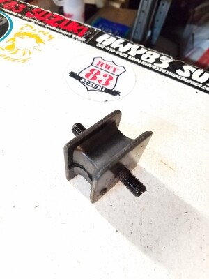 NEW Transfer Case Mount