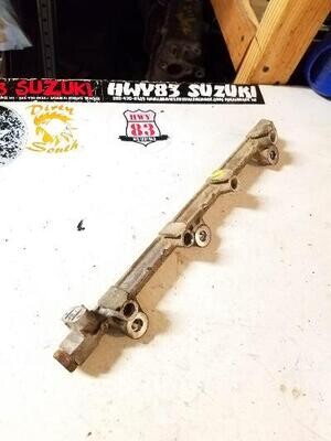 16V fuel rail