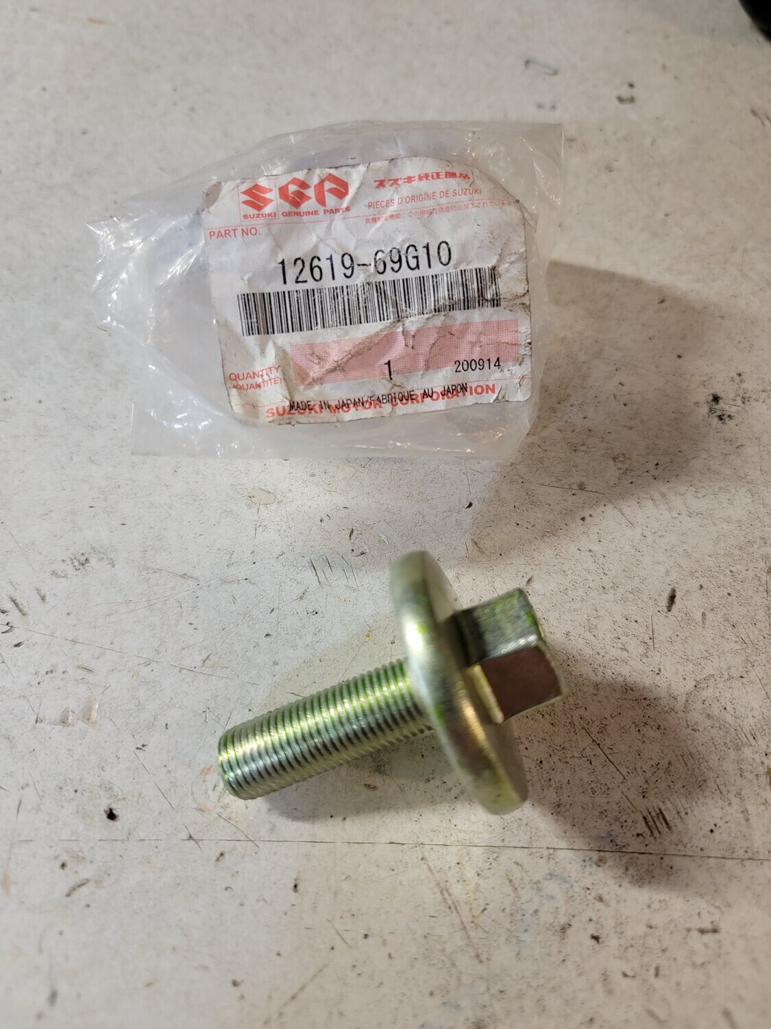 NEW Crank Gear Bolt 1.6L Engine