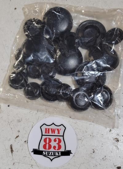NEW Floor Plugs
