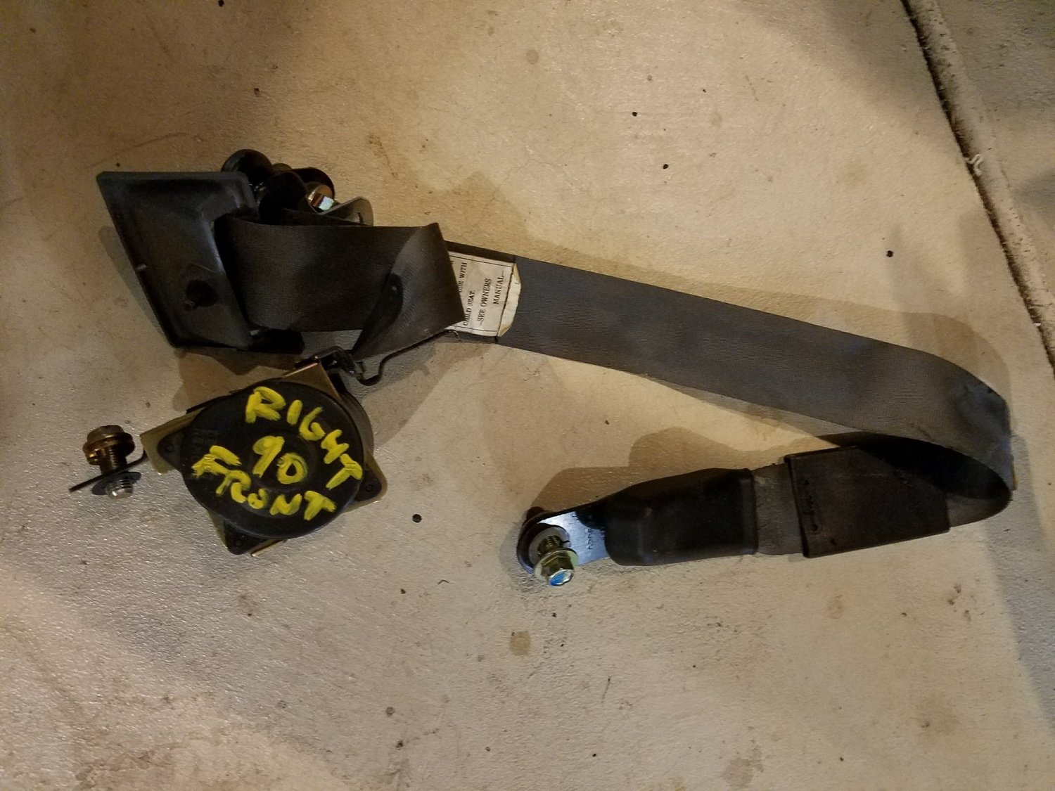 Seat belt FRONT PASSENGER 91-95