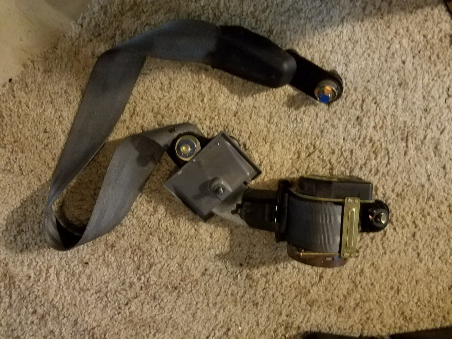 Seat belt FRONT DRIVER 96-98