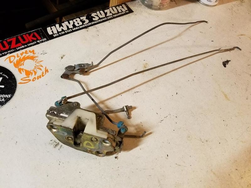 Door latch with linkage DRIVER