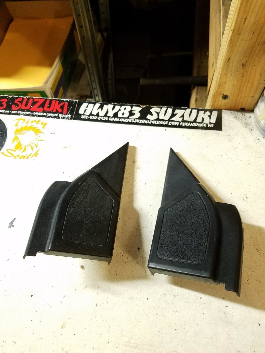 Door mirror interior cover (Pick which side when ordering)