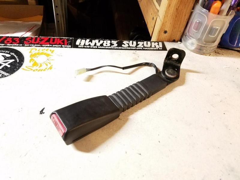 Seat belt buckle 89-95 DRIVER