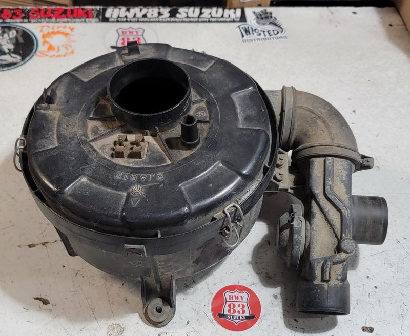 86-89 Air Cleaner Box