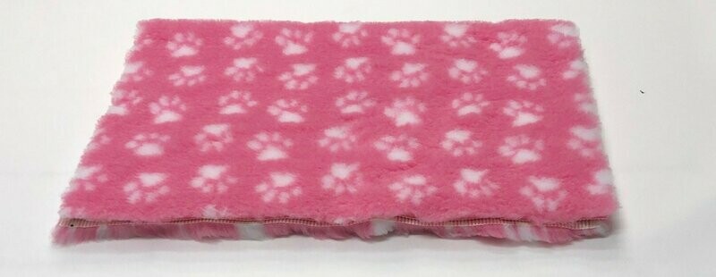 Non Slip Veterinary Bedding 30" x 30".....5 colour schemes