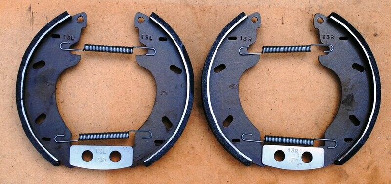 Floating Brake Shoe Conversion Kit for Citroen 15 Six (Rear)