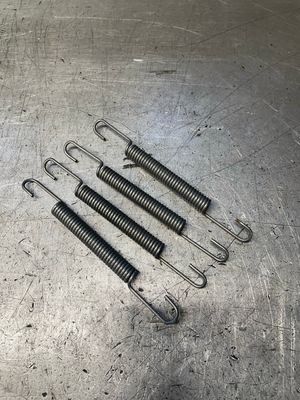 4x Replacement Springs Floating Brake Shoes 4x Replacement Springs Floating Brake Shoes